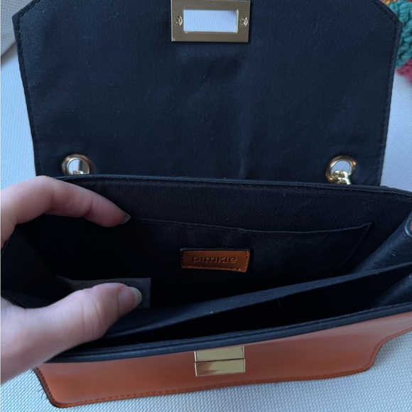 Women's Orange Leather Chain Shoulder Bag with Gold Hardware - Picture 4 of 6